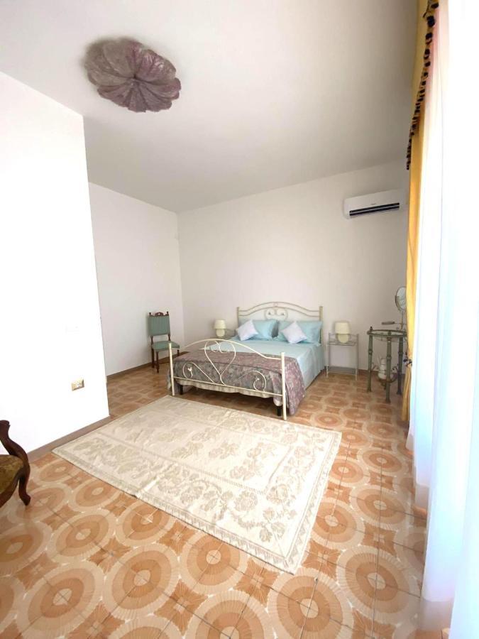 Le Fresie B&B SantʼAntìoco エクステリア 写真